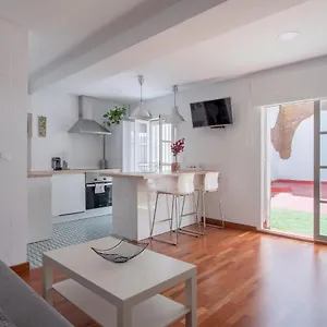 Calle San Jacinto, 57 Apartment