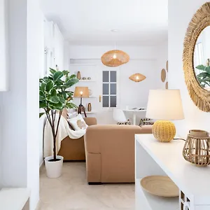 Magno Alfareria - Private Parking Included Apartment